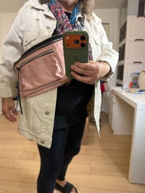 Pink Crossbody Waist Bag - Stylish Hands-Free Carry